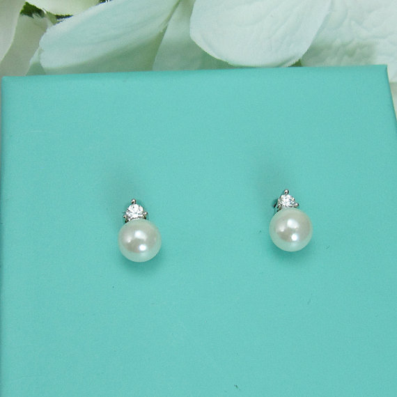 Mariage - Pearl Stud Earrings, cz pearl earrings, wedding jewelry, bridal jewelry, pearl bridal earrings, flower girl earrings, minimalist earrings