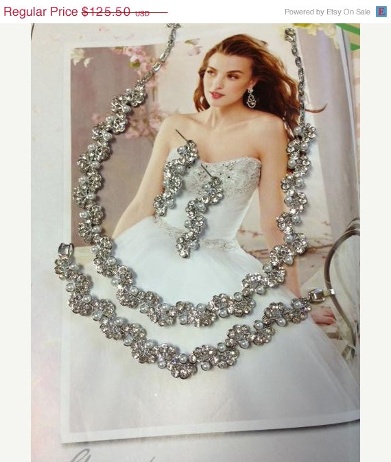 Hochzeit - Bridal jewelry set , Bridal back drop bib necklace earrings bracelet, vintage inspired rhinestone pearl jewelry set, bridesmaid jewelry set