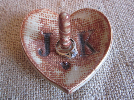 Свадьба - Alternative  Wedding Ring  pillow, rustic wedding ring dish, monogram dish handmade ceramic, commitment ceremony
