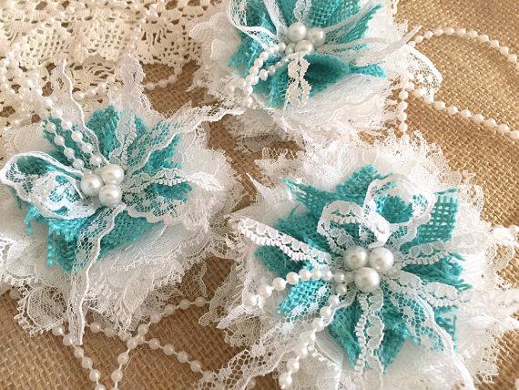 Hochzeit - 3 shabby chic white lace and tiffany blue burlap handmade flowers