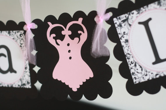 زفاف - Pink & Black Scroll Print Lingerie Bridal Shower Lingerie Bachelorette "Ooh La La" Banner -  Ask about our Party Pack Special