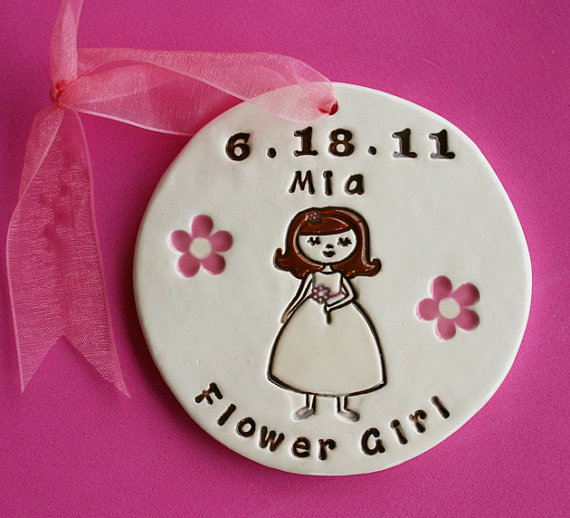 زفاف - Personalized Flower Girl Ornament for Wedding Party - Custom Made to Order