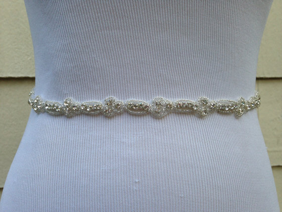 زفاف - Skinny Rhinestone Wedding Sash, Thin Diamond Bridal Sash on White Ivory Ribbon - Rhinestone Trio - Style SA625