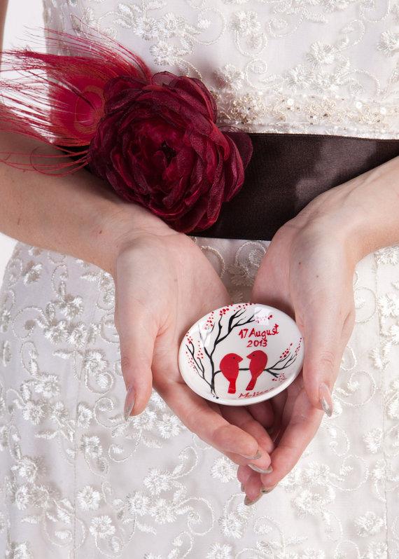 زفاف - Hand painted Wedding Ring Pillow Alternative , Wedding Ring Dish Red birds on branch