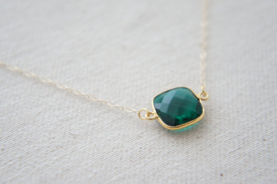 Mariage - beautiful gold vermeil Apatite Green Blue quartz necklace with personalized leaf and a pearl on the back, gift, holiday, pendant, wedding
