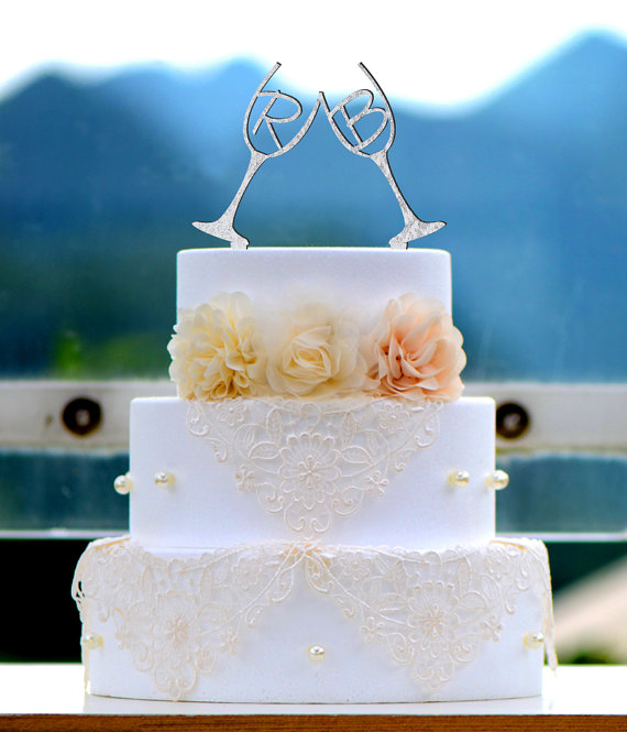 زفاف - Wedding Cake Topper Monogram Mr and Mrs cake Topper Design Personalized with YOUR Last Name M015
