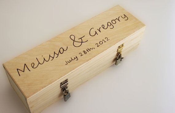 زفاف - Wedding Wine Box, Memory Box, Love Letter Ceremony Time Capsule for Wedding, Anniversary or Special Occasion two keys double silver padlocks