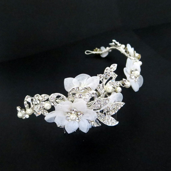 Hochzeit - Bridal Flower headband, Wedding headpiece, Ivory Lace head piece, Vintage inspired headband, Bridal hair vine