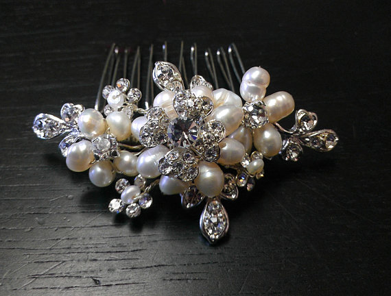 Свадьба - Bridal Pearl Hair Comb with Rhinestones, Wedding Hair Accessory