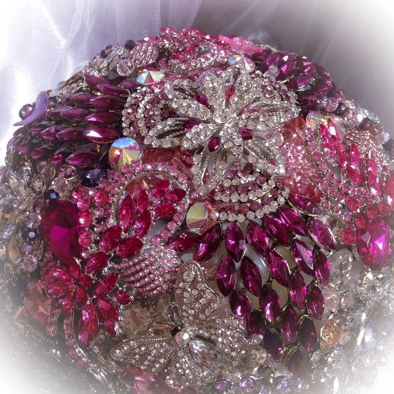 Mariage - Pink Purple Wedding Brooch Bouquet. Deposit On Made To Order Crystal Bling Diamond Bridal Broach Bouquet. Jeweled Broach Bouquet