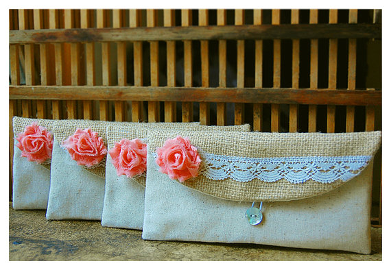 Mariage - burlap lace Personalized Bridesmaid Gift, Bridesmaid Clutch purse Wedding Accessory, Clutch Bridesmaid Gift, Wedding Party, Country Wedding