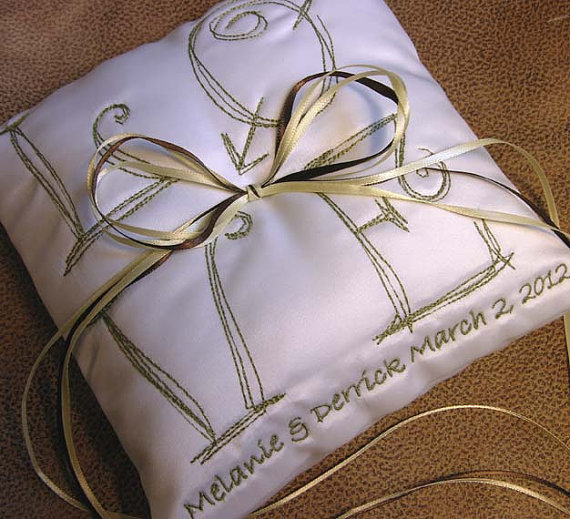Свадьба - Wedding Ring Pillow Cute LOVE pillow with custom colors and details