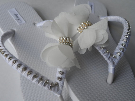 Wedding - Bridal White Flip Flops / Chiffon Bow Rinestone wedding Flip Flops / Bridal Sandals / bridesmaids Shoes ..