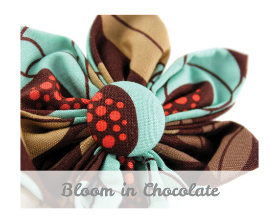 Mariage - Chocolate and Blue Floral Dog Collar Flower - Bloom in Chocolate