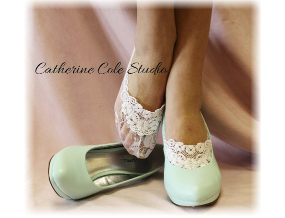 زفاف - Lace socks heels peep socks wedding bridal shoes bridal ankle bridesmaids womens lace socks ENCHANTING LACE White Catherine Cole Studio FTL4