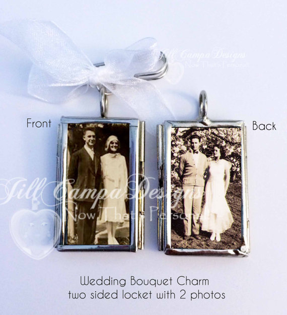 Mariage - WEDDING BOUQUET CHARM - 2 photos in a two sided Custom Photo Wedding Bouquet Charm - wedding charm - Bridal Bouquet locket - wedding charm