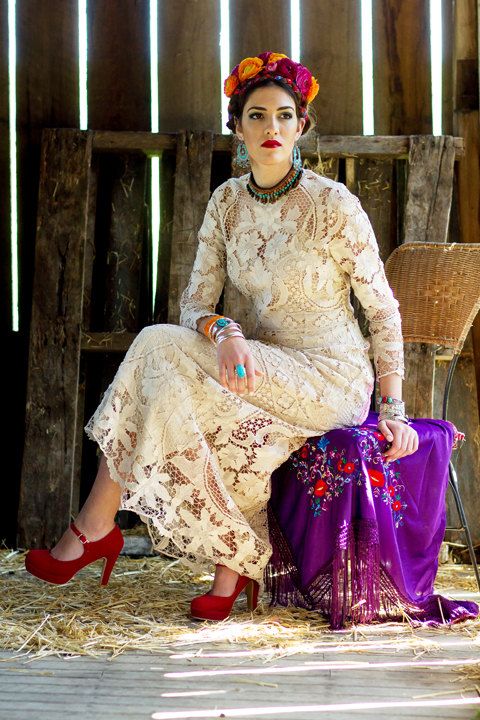 Mariage - Vintage Cotton Venetian Antique Lace Wedding Dress S M L XL