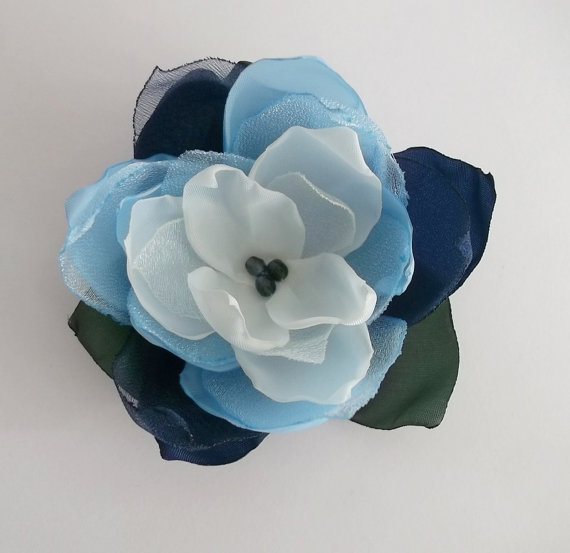 زفاف - Blue and white fabric flower in handmade, Bridal hair, dress, shoe accessory, Bridesmaids, Flower girls, Weddings, Birthday, Christams gift
