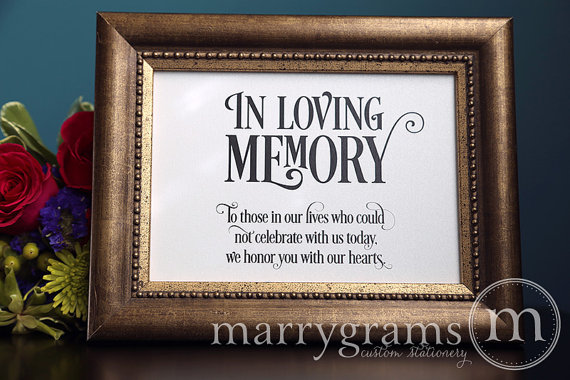 Hochzeit - In Loving Memory Sign Table Card - Wedding Reception Seating Signage - Family Photo Table Sign - Matching Numbers Available - SS06