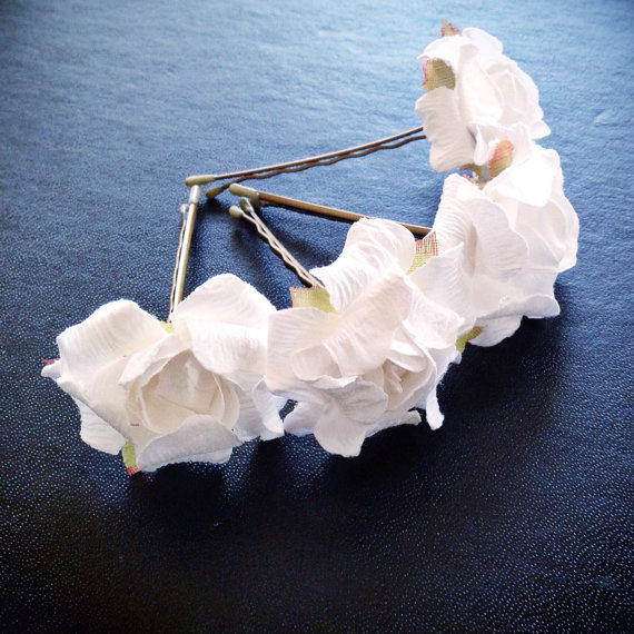 Hochzeit - Hello White Rose, Bridal Hair Accessory, Wedding Accessories, Bridesmaid Hair Flower, White Hair Flower, Bobby Pin Set of 4