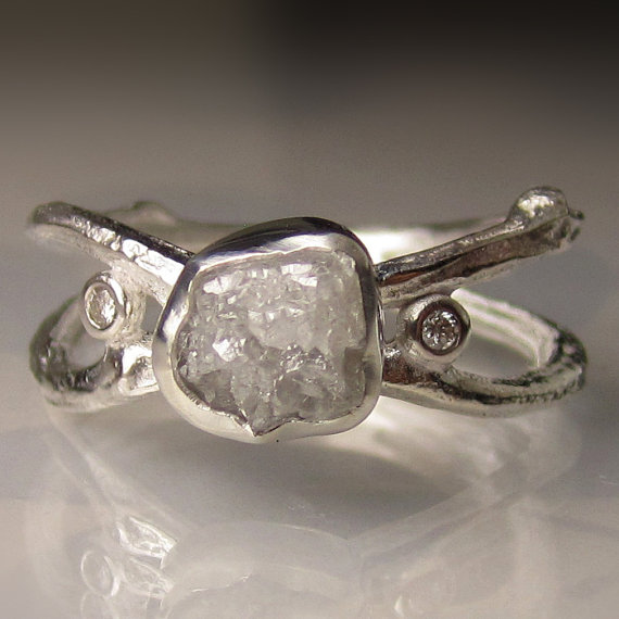 زفاف - White Raw Diamond Engagement Ring - Rough Diamond Twig Ring