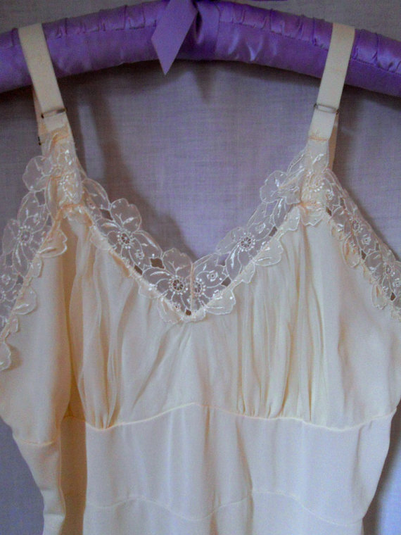 Wedding - Vintage 1960s Sixties Carol Brent lingerie SLIP dress gown Medium 36" bust EMBROIDERY lace chiffon