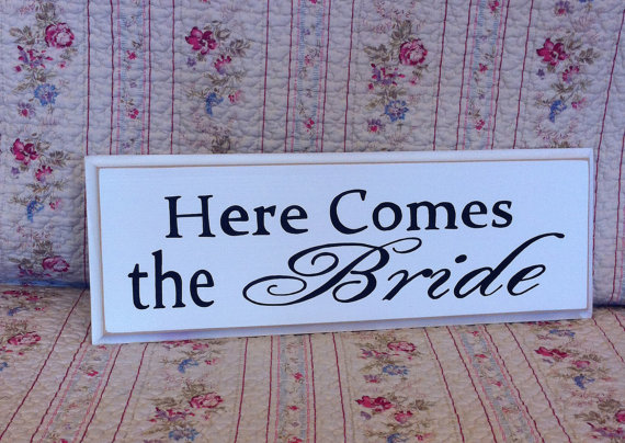 Свадьба - Here Comes the Bride SIGN Wedding Ring Bearer now called the Sign Carrier
