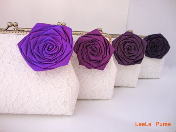 Mariage - Purple Wedding Party / Summer wedding / set of 4 personalized lace clutches with purple ombre roses