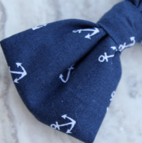 Mariage - Bow Tie for boys in Navy anchors - clip on