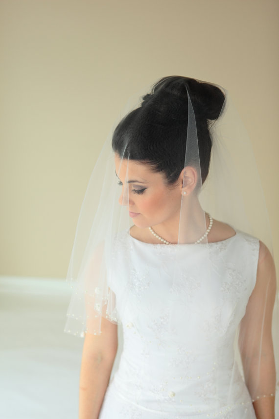 Wedding - Circle waist length veil with pearls and roses, bridal veil