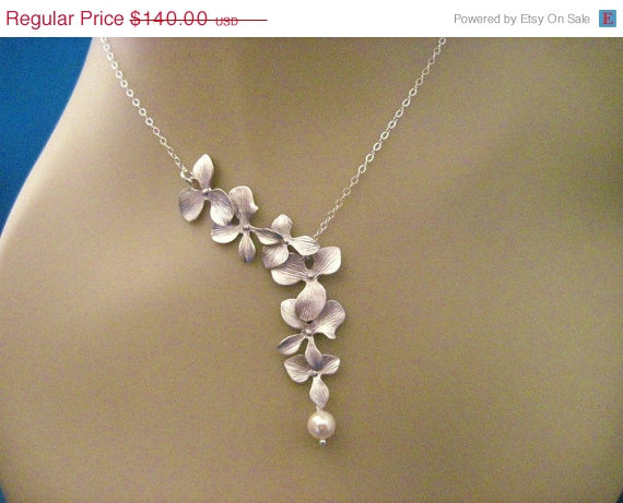 Mariage - Wedding Necklace Bridesmaid Jewelry Set of 5 Silver Orchid Necklaces Heather