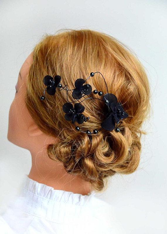 Mariage - Floral headpiece Bridal hair clip Black headpiece Wedding fascinator Wedding hair accessories Hair pin