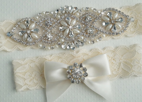 Hochzeit - Vintage Bridal Garter -  Wedding Garter Set