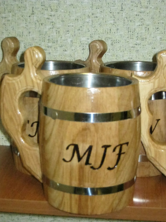 زفاف - 6 Wooden Beer mugs with your names, 0,8 l (27oz) , natural wood, stainless steel inside,groomsmen gift