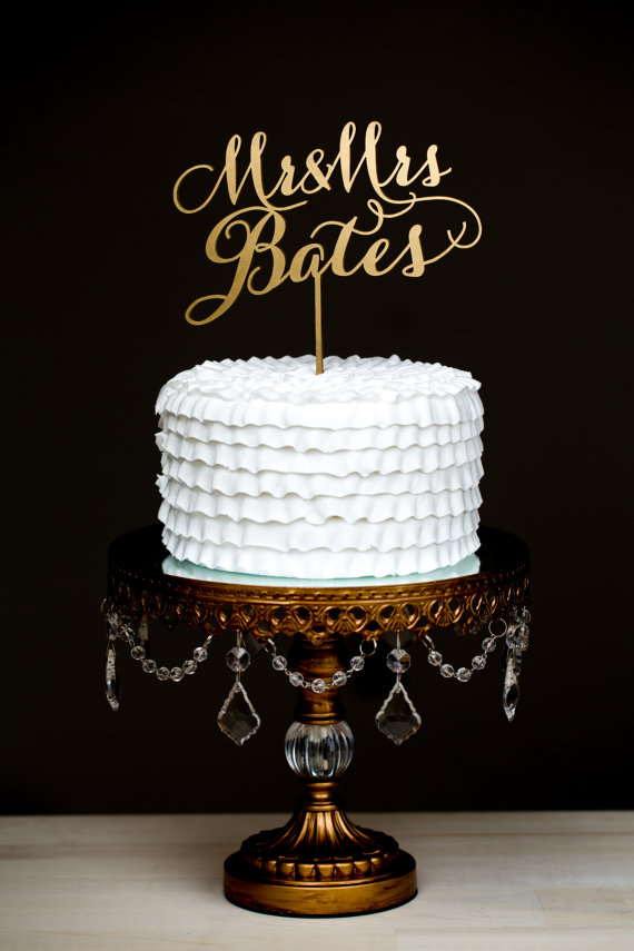 Mariage - Wedding Cake Topper - Custom Last Name