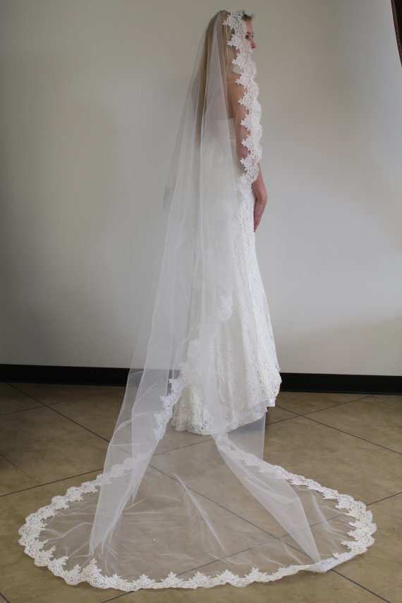 زفاف - Mantilla bridal Bridal Cathedral Veil  Lace 8099-IVY