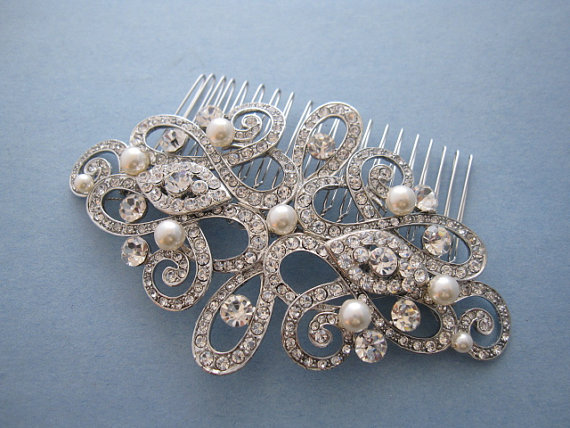 Hochzeit - Bridal Hair Comb - SWAROVSKI Crystal and Pearl Wedding Hair Comb