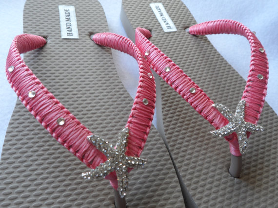 Mariage - CORAL Bridal Flip Flops / Starfish Rhinestone /  Color Macrame Wedding Flip Flops / Bridal Sandals /Bridesmaids Shoes..