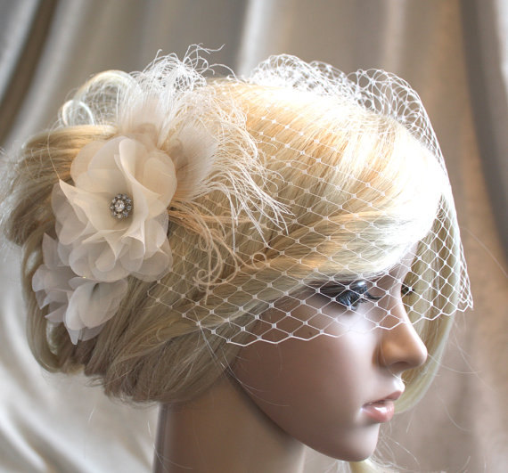 زفاف - Ivory Silk organza flowers hair clip and birdcage veil ( 2 items) wedding reception bridal party