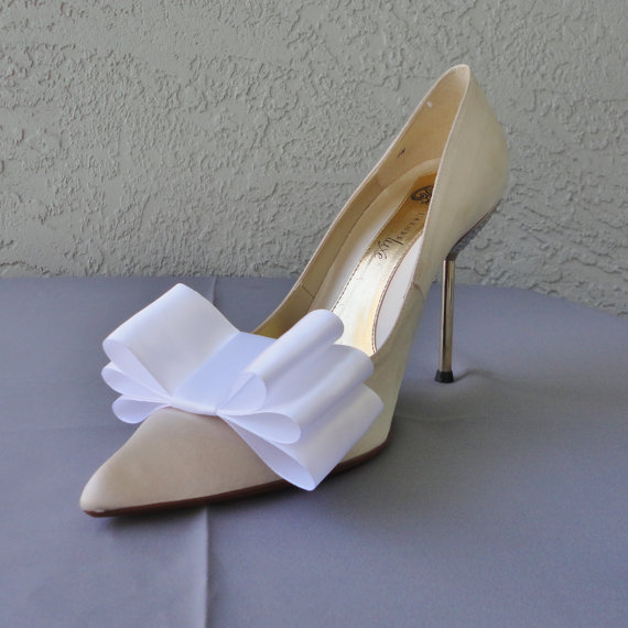 زفاف - White Satin Ribbon Bow Shoe Clips Set Of Two, More Colors Available