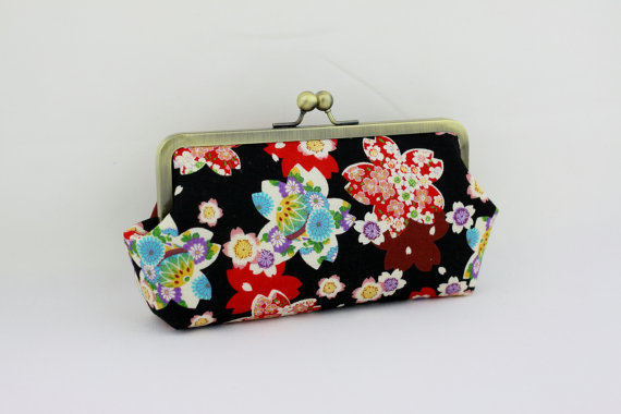 Hochzeit - Japanese Sakura Flowers Pattern Kisslock Clutch / Wedding purse - the Emma Style Clutch