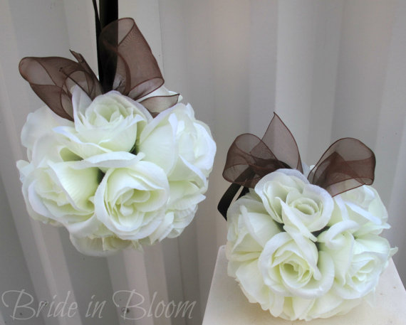 زفاف - Wedding flower balls pomander White ivory brown Wedding decorations Ceremony Aisle pew markers