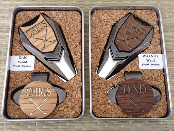 Hochzeit - Personalized Groomsmen Gifts - Wood Golf Ball Marker Set - Divot Tool & Hat Clip in Custom Tin Gift Box - Gifts for Groomsmen, Best Man Gift