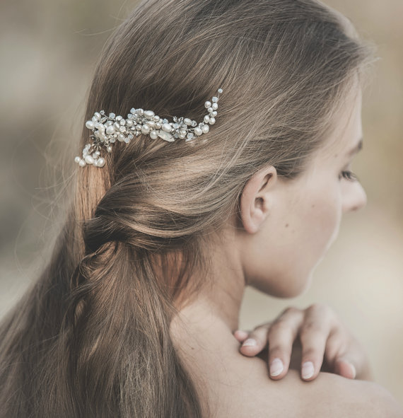 Hochzeit - Vintage Bridal Hair Comb , Hair Crystal Comb, Wedding Hair Accessories, Bridal Hair Comb, Vine  Crystal Wedding Hair Accessory
