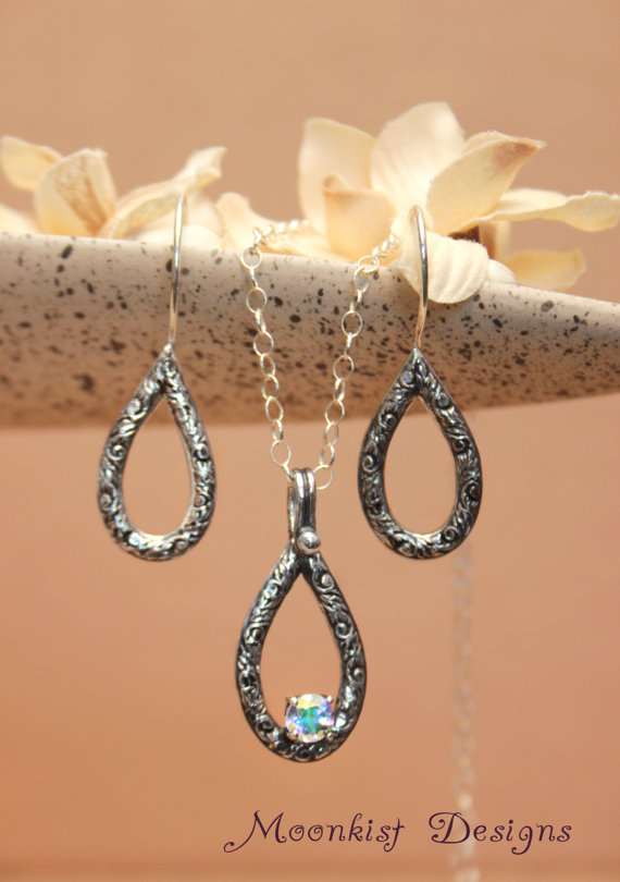 زفاف - Floral Pendant and Earring Set in Sterling Silver - Tendril and Vine Bridal Jewelry Set - Floral Bridesmaid Jewelry Set - Choose Your Stone