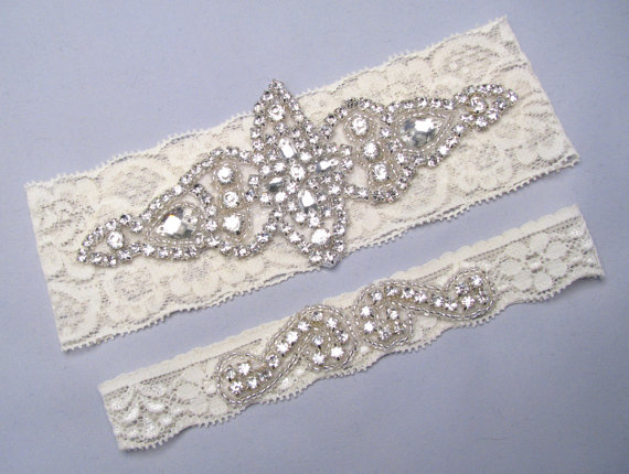 زفاف - Lace Wedding Garter Set, Crystal Rhinestone Keepsake / Toss Custom Garters, Silver Garter Belt, Ivory / White Stretch Lace Bride Accessory