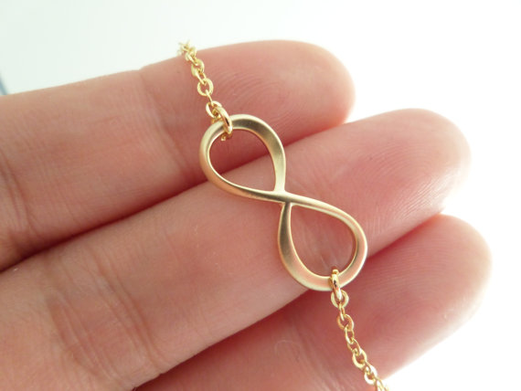 Mariage - Tiny gold infinity necklace..simple handmade jewelry, everyday, bridal jewelry, wedding, bridesmaid gift