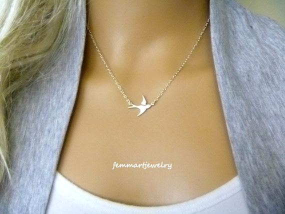 Mariage - Tiny  Bird Necklace - Bird Necklace - Freedom - Graduation Gift - Bridesmaids Gift - Mother - Sister