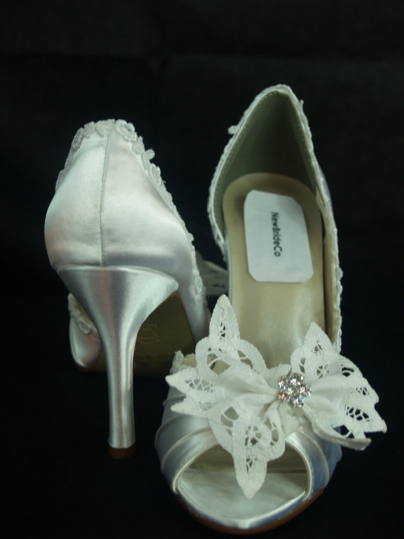 زفاف - Wedding White Shoes Buttemburg lace bow and crystals