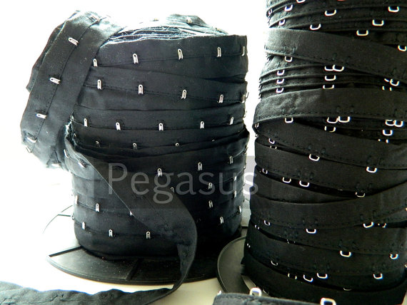 Свадьба - Black hook and eye tape both sides (5/8 inch per side)(sold by the yard) sewing notion  for corsetry, corset tops, wedding dresses